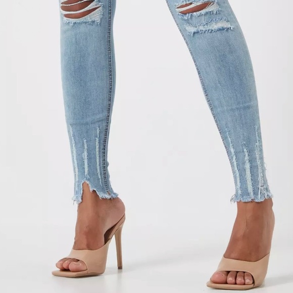 Missguided Sinner high-waist ripped skinny jeans! - Picture 6 of 15